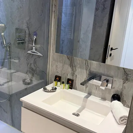 Apartment Center Bay Juan-les-Pins