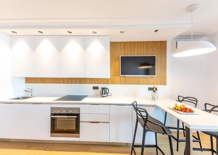 Center Bay * Juan-les-Pins