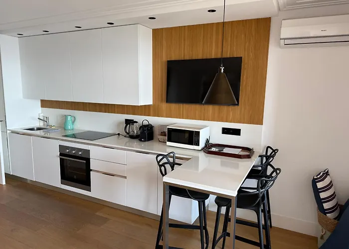 Center Bay * Жуан-ле-Пен